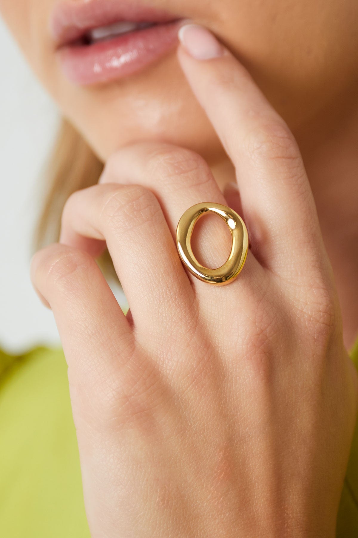 Golden Aura Ring