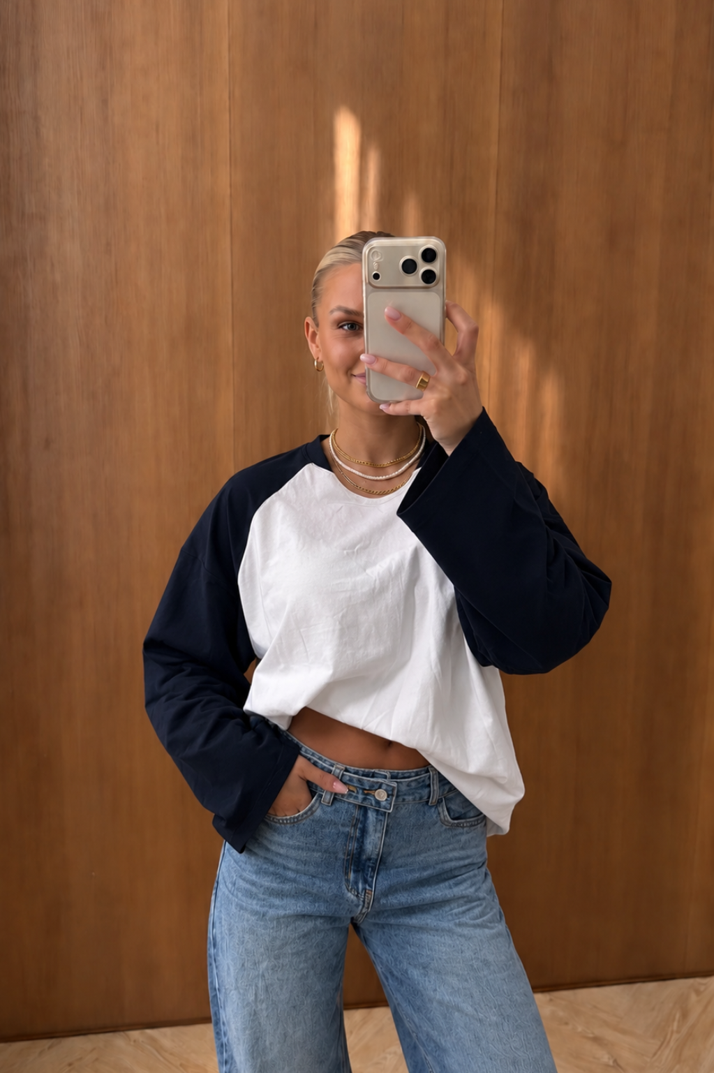 Navy White longsleeve